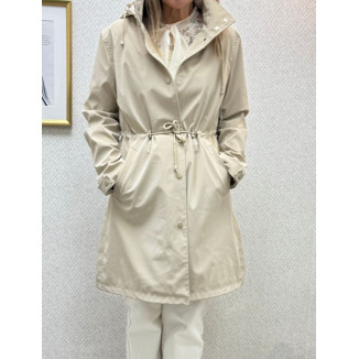 Chubasquero beige Quebec