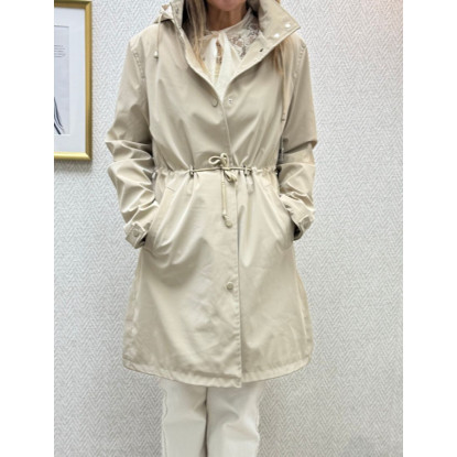 Chubasquero beige Quebec