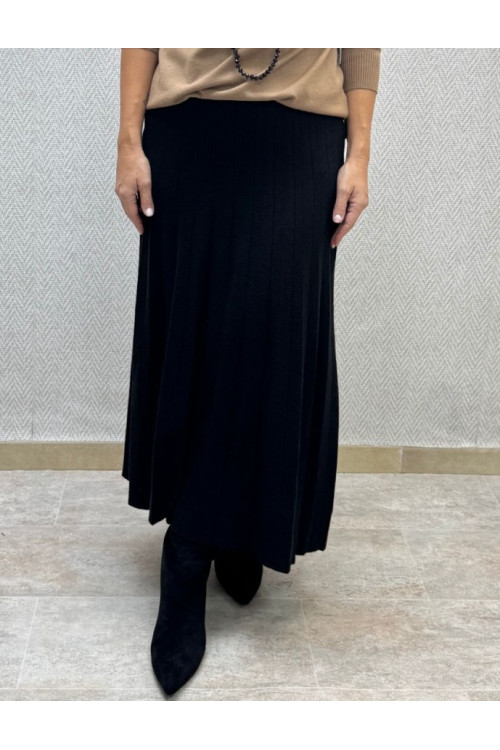 Falda punto costura vuelo