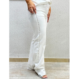 Vaquero blanco tachas