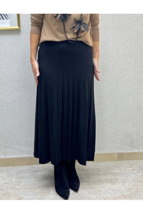 Falda punto costura vuelo