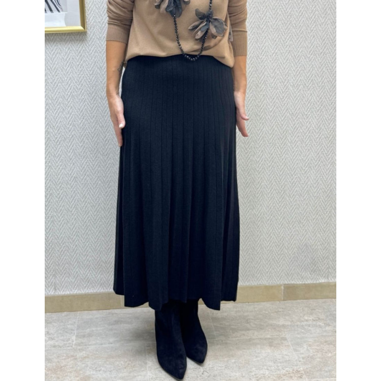 Falda punto costura vuelo