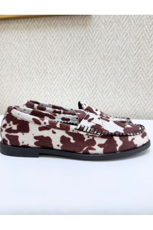 Mocasín vaca pelo
