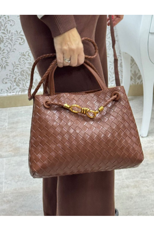 Bolso entrecruzado broche