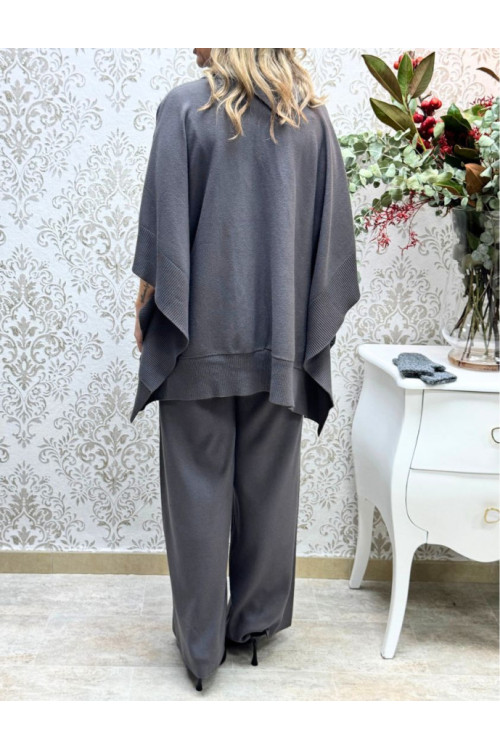 conj pantalón capa