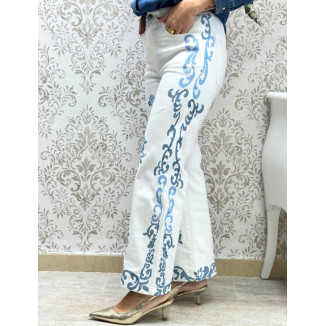 Pant blanco bordado celeste