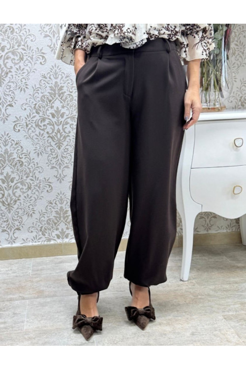 Pant globo botón choco