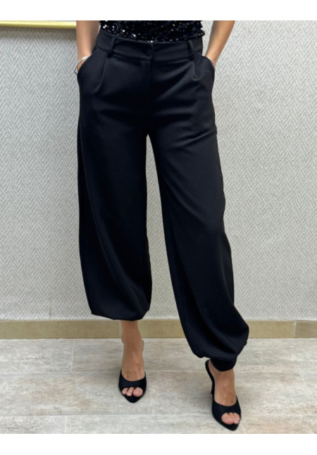 Pant globo boton negro