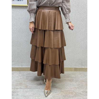 Falda polipiel volantes