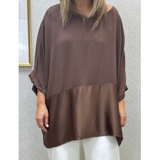 Blusa bajo saten