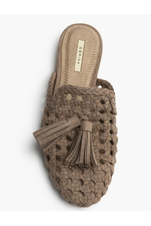 Mule calado borlón topo