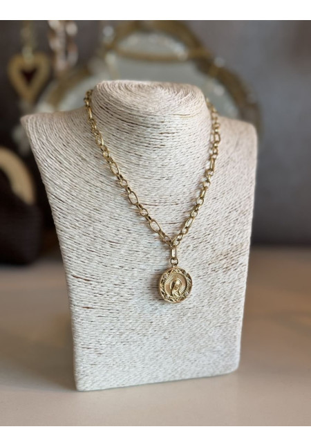 Cadena virgen niña