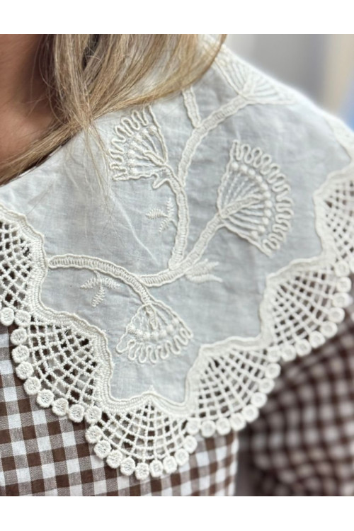 Camisa vichy cuello bordado choco