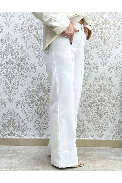 Vaquero costura desy blanco