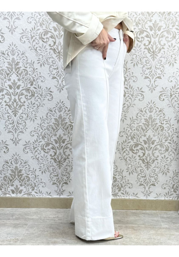 Vaquero costura desy blanco