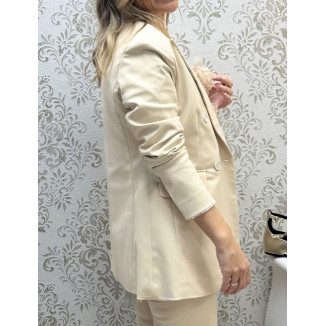 Blazer cruzada beige