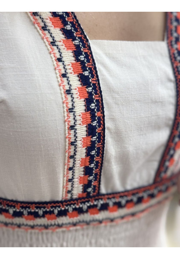 Vestido bordado Perú